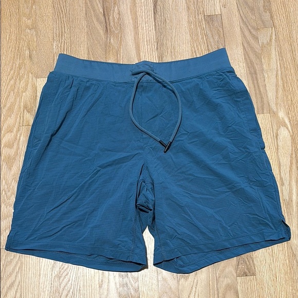 MPG Men's Aerate Lined Shorts with Zipper Pocket and Inner Pocket - Picture 1 of 8
